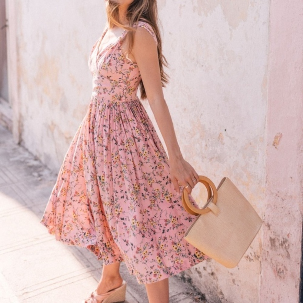 Gal Meets Glam Sarah Pink Floral Summer dress